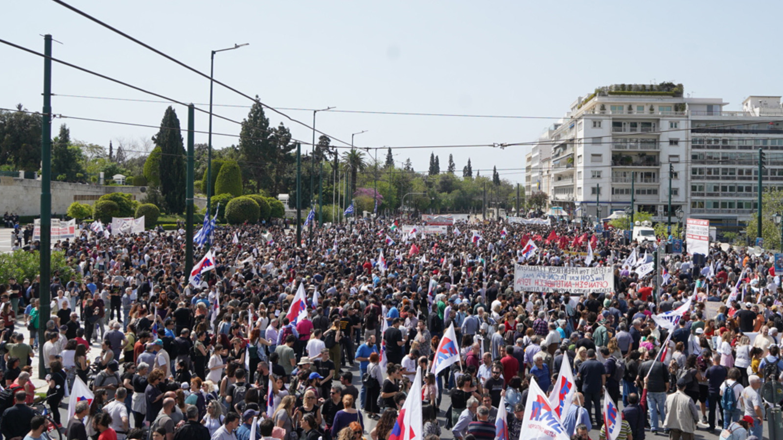 sygkentrosi-syntagma-24