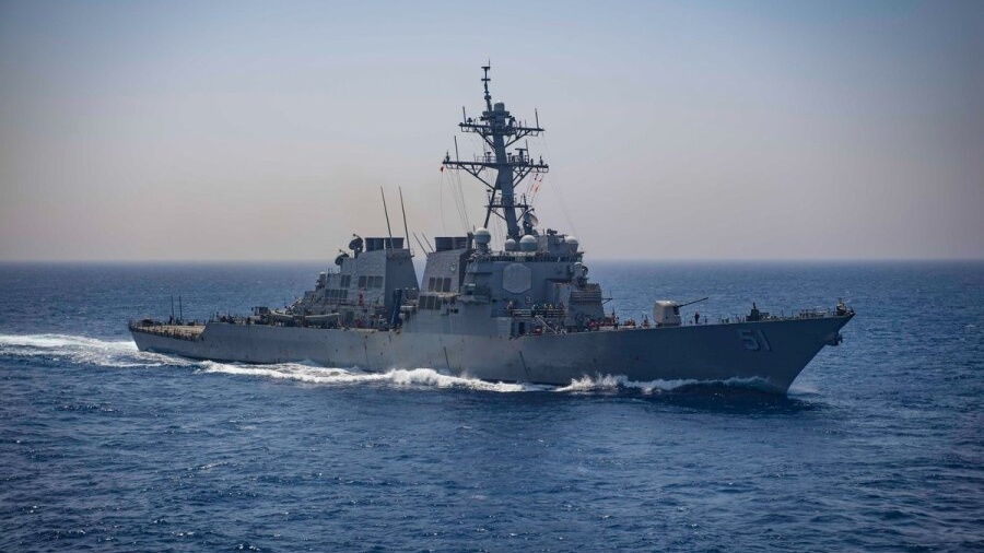 1121_Russia_black_sea_army_military_navy_frigate_warship_USA__USSArleighBurke_(DDG_51)