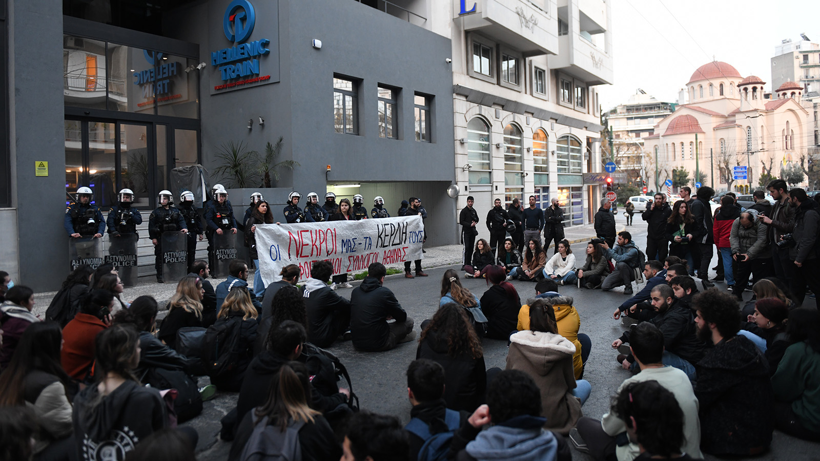 hellenic_train_fitites_kinitopiisi_11