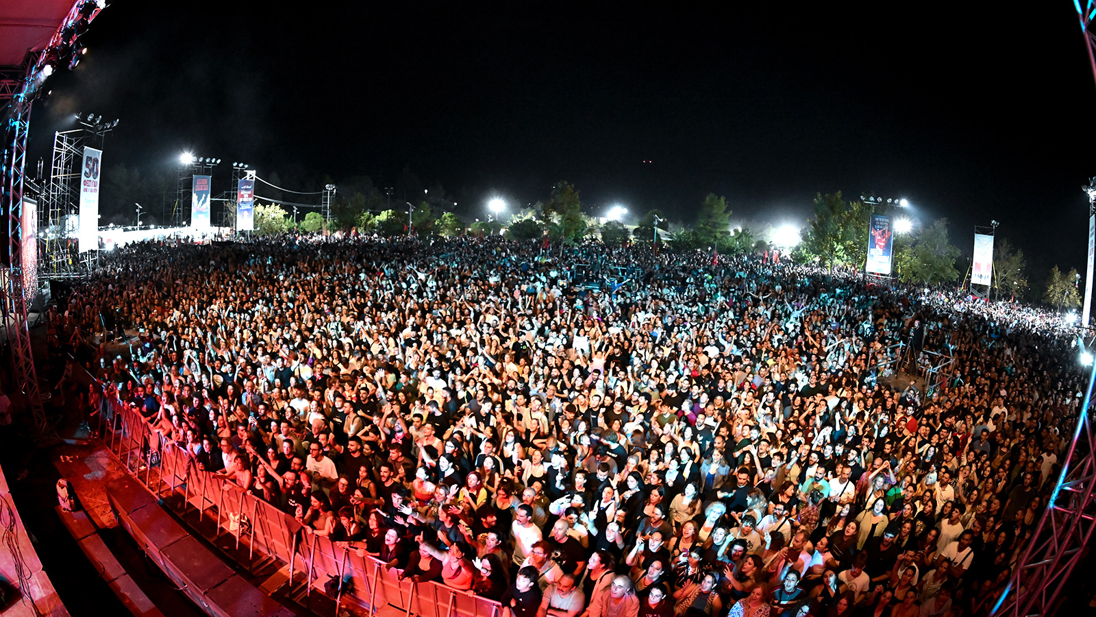 kentriki_skini_pasxalidis_42