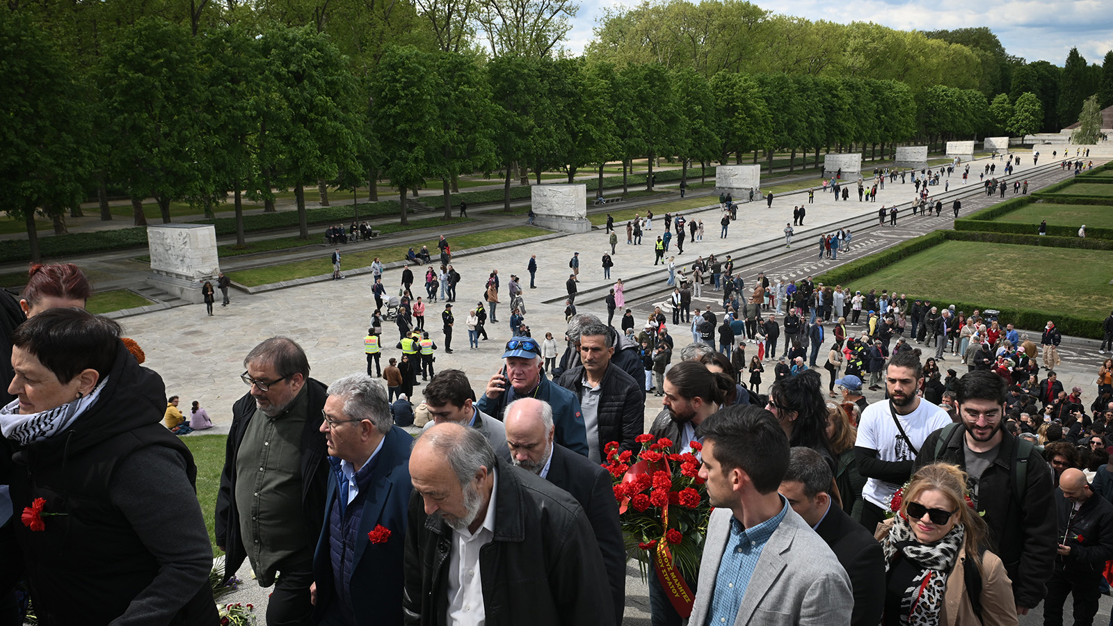 mnimeio-katathesi-14