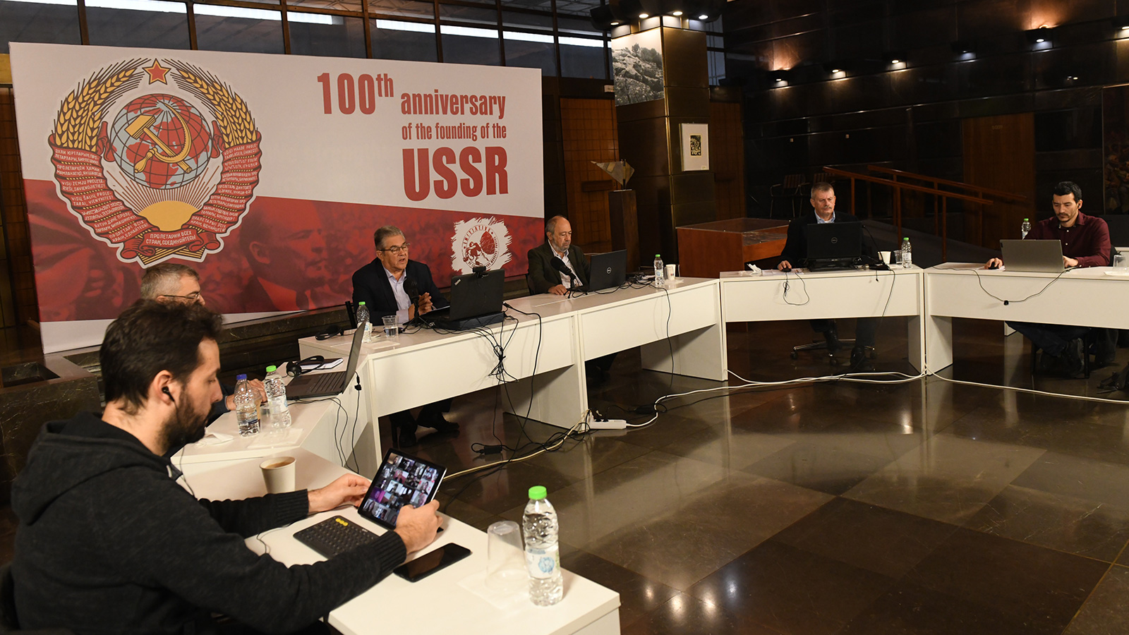 perissos-thlediaskepsi-100-xronia-essd-12