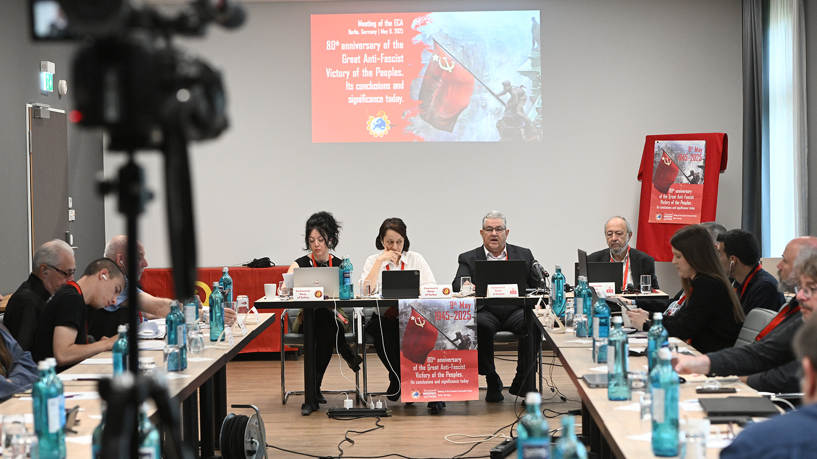 sinantisi-kommounistikis-drasis-03