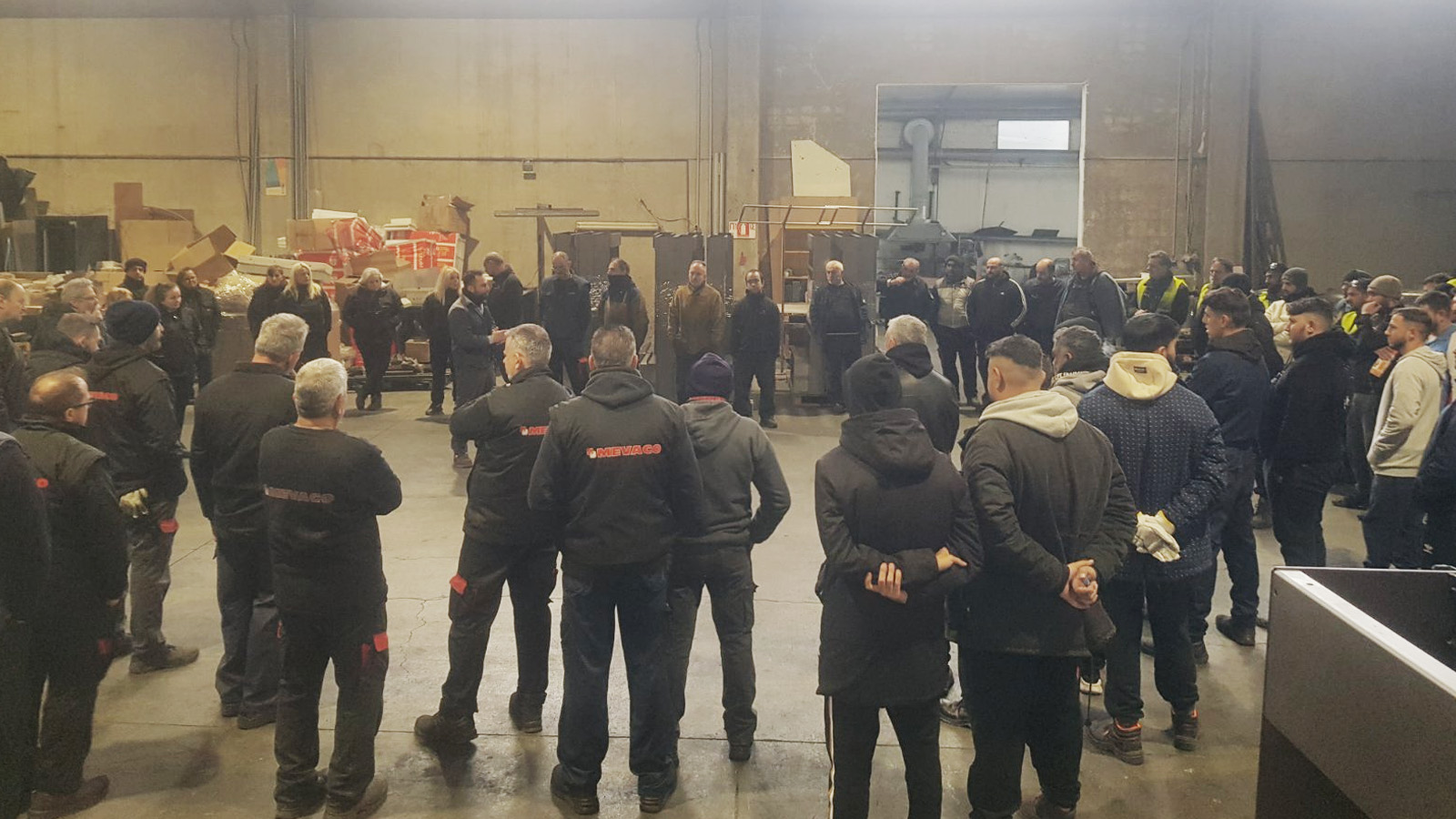 suneleusis-metallo-thriasio-5