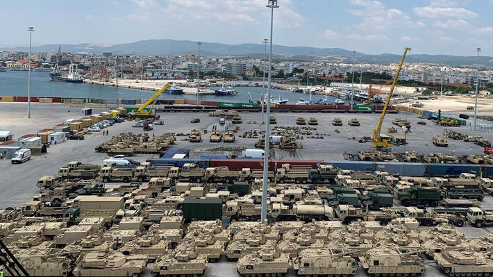 tanks_alexandroupoli_limani