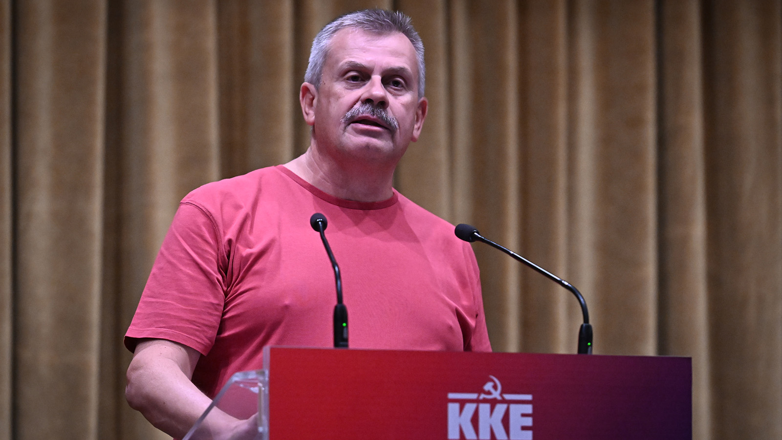 xenes_antiprosopeies_perissos_03