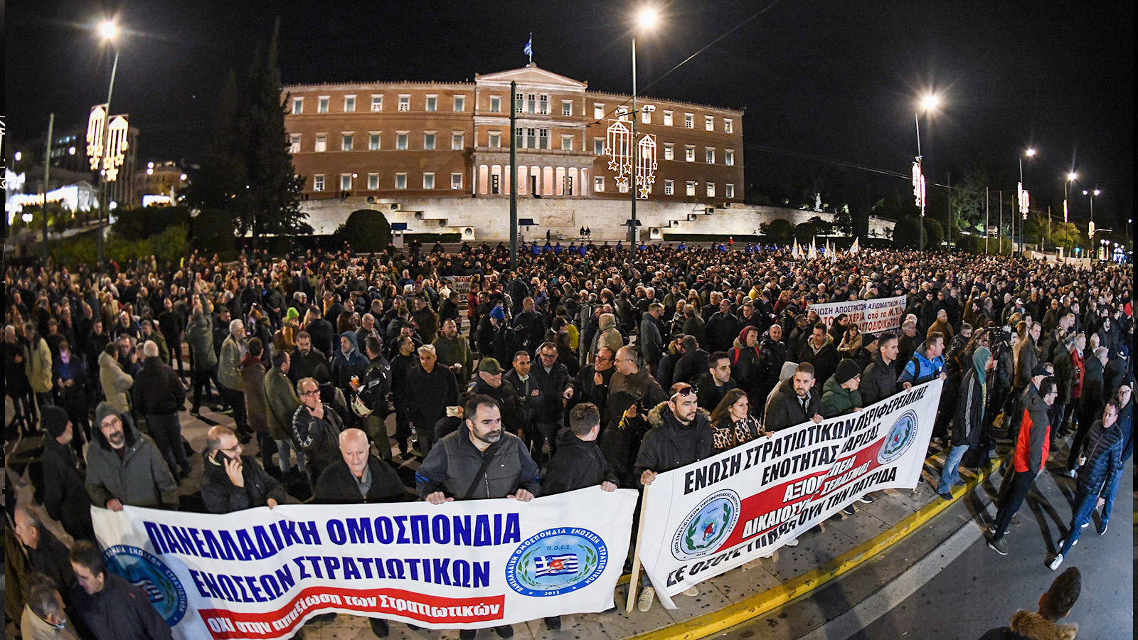 syntagma-stratiotikoi-28